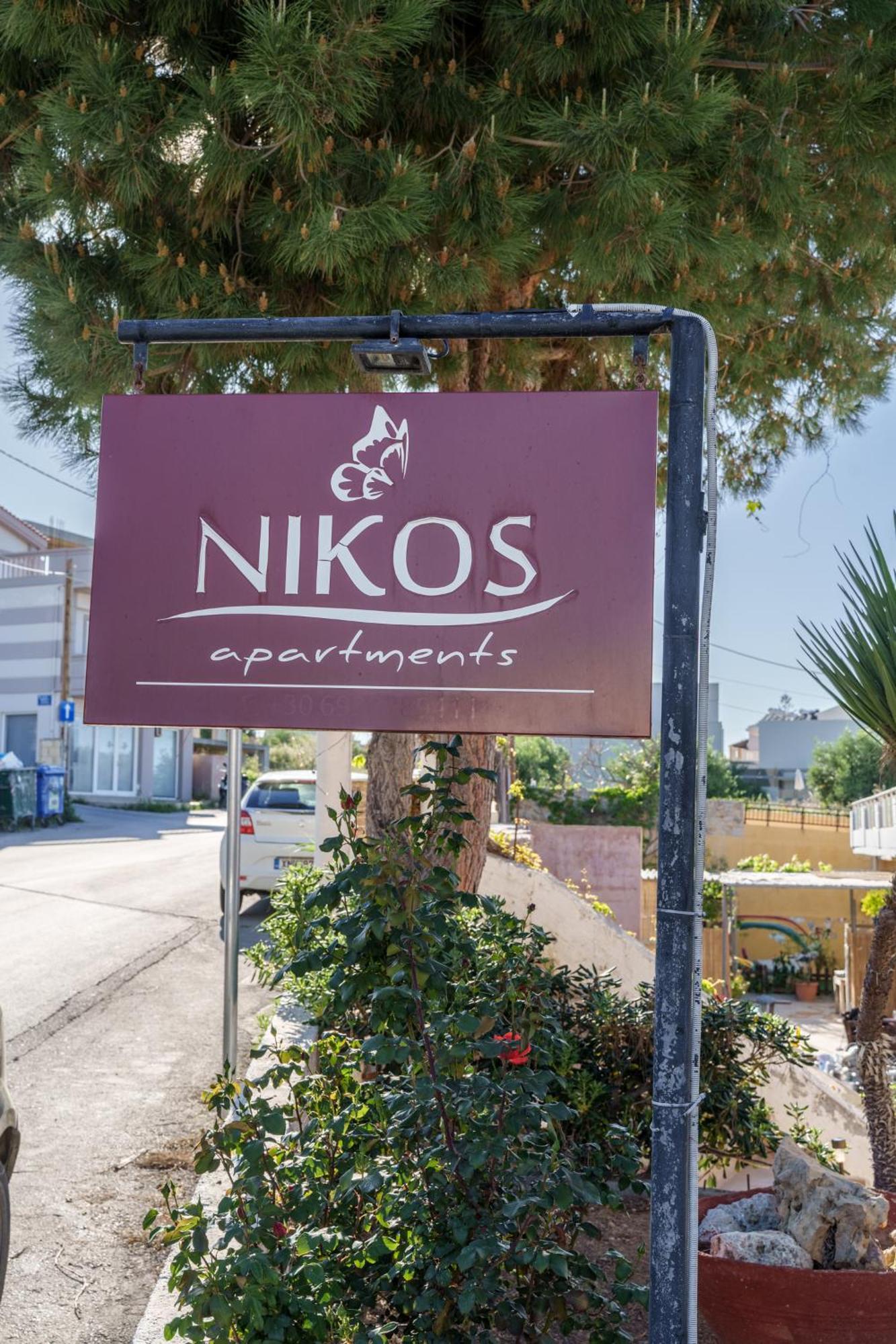Nikos Apartments Agia Marina Екстериор снимка