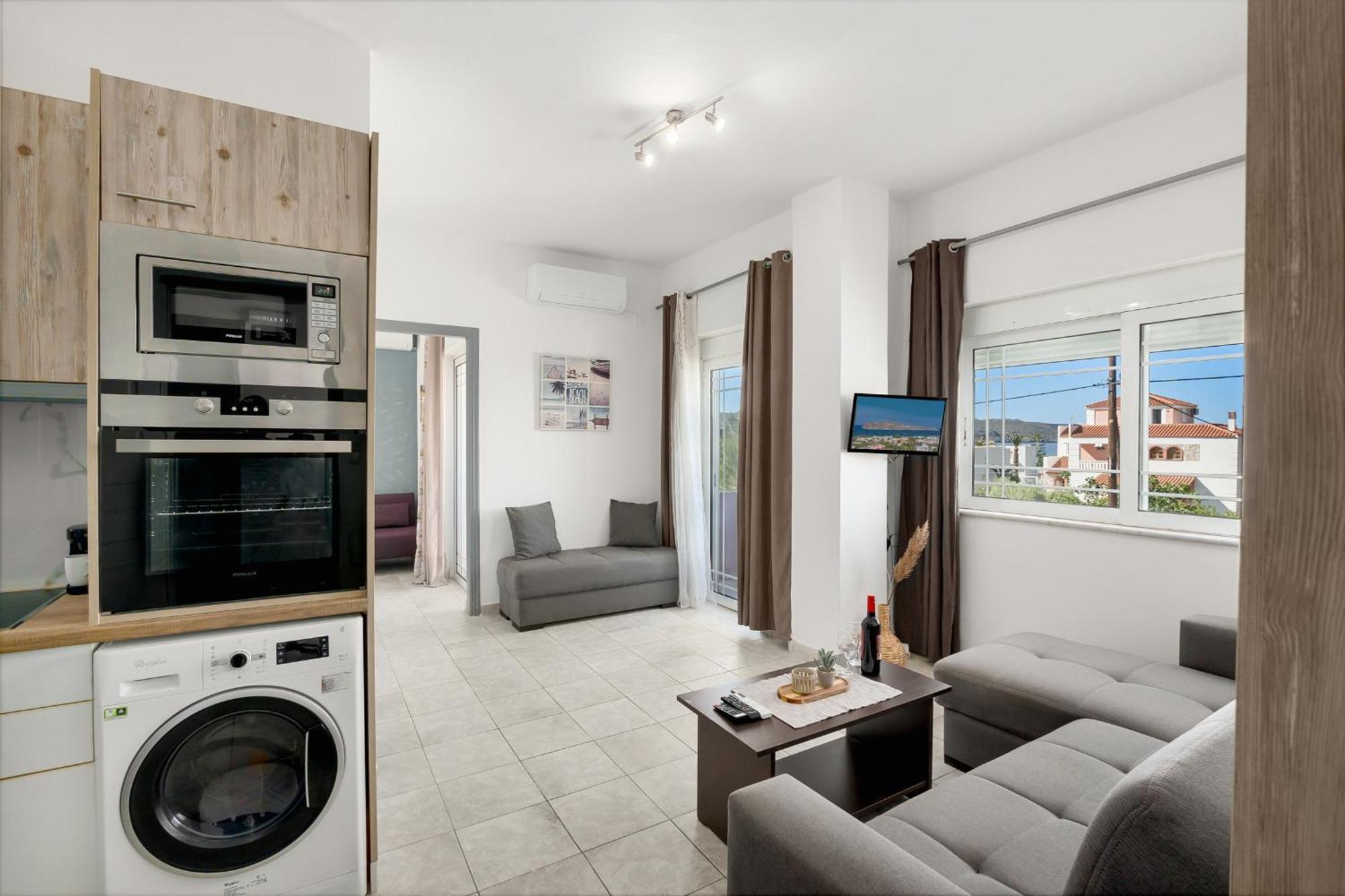 Nikos Apartments Agia Marina Екстериор снимка